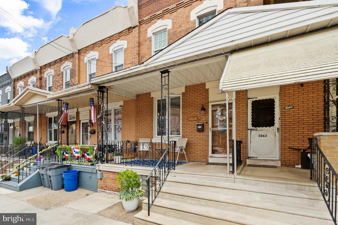 Property Photo: 3065 E Thompson Street PA 19134