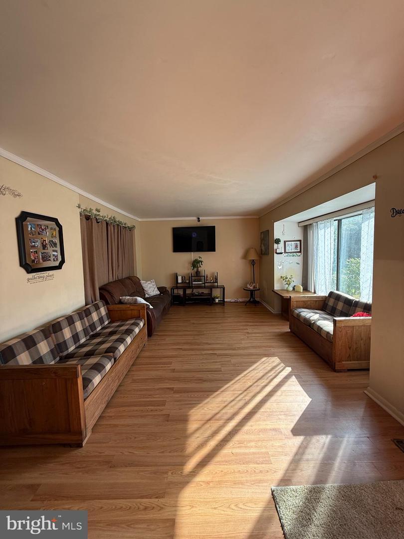 170 Bennington Drive  Hightstown NJ 08520 photo