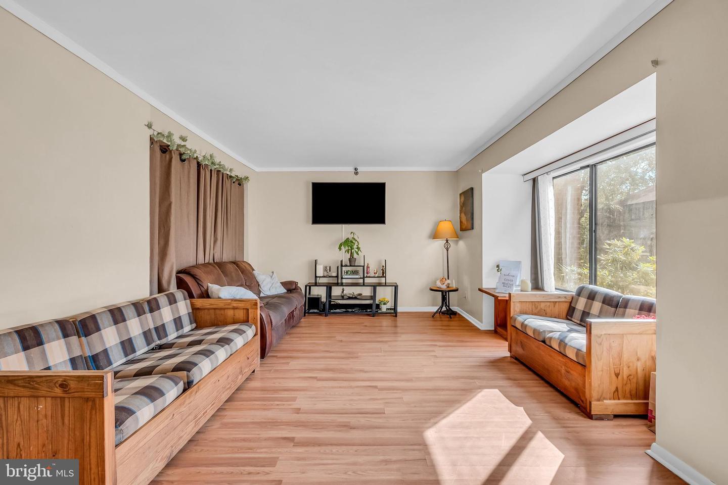 Property Photo: 170 Bennington Drive NJ 08520
