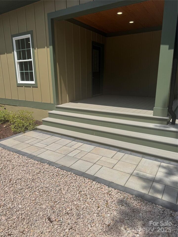 Property Photo: 7187 Sherrills Ford Road NC 28673