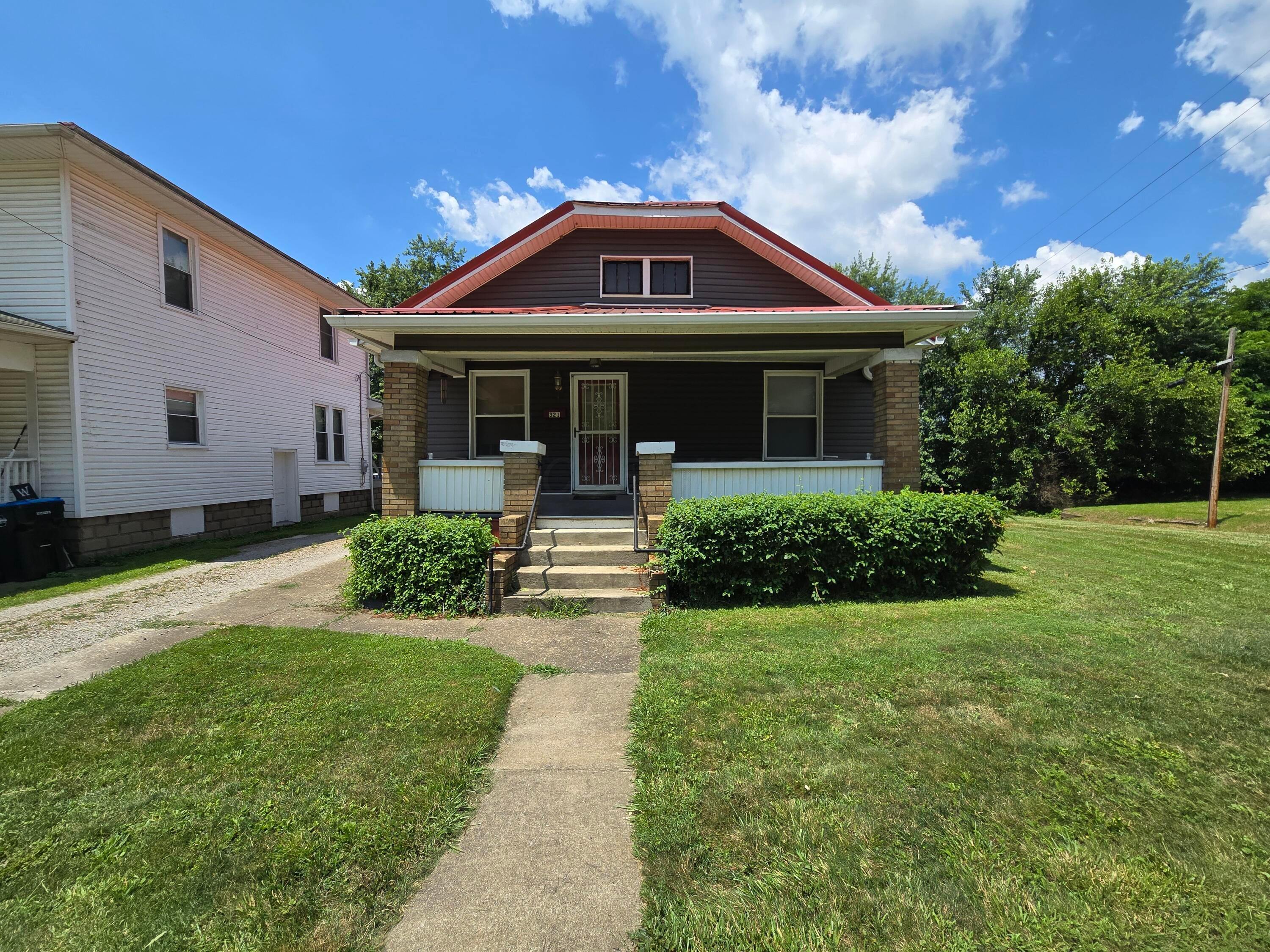 321 Wayne Avenue  Zanesville OH 43701 photo
