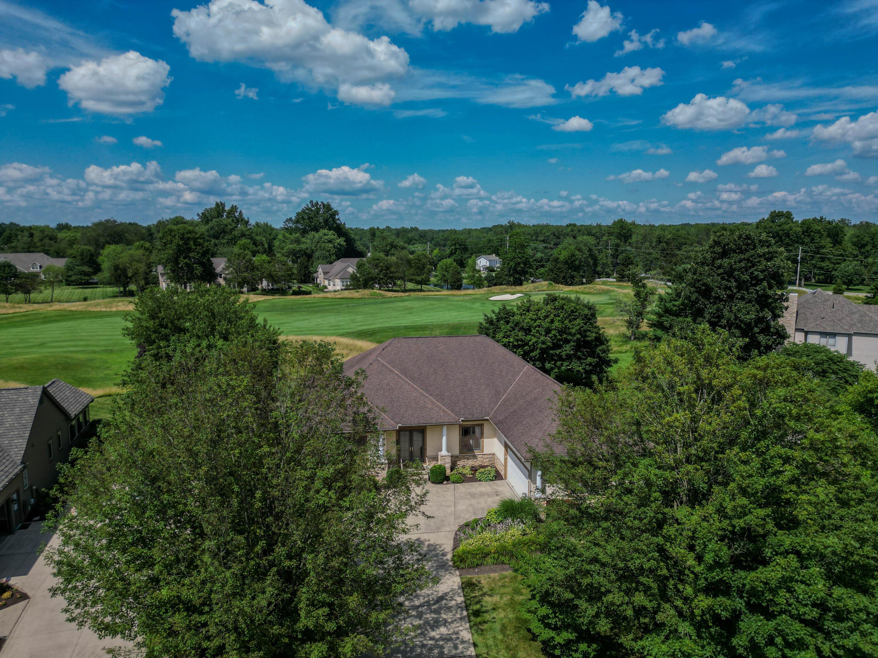 1610 Oxbow Drive  Blacklick OH 43004 photo
