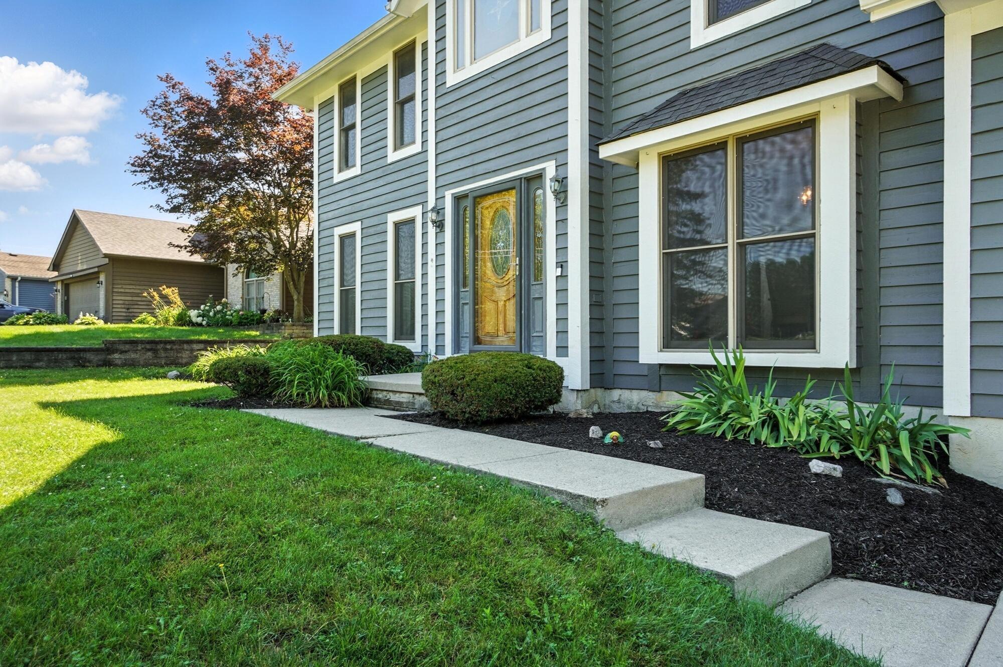 Property Photo: 1435 E Choctaw Drive OH 43140