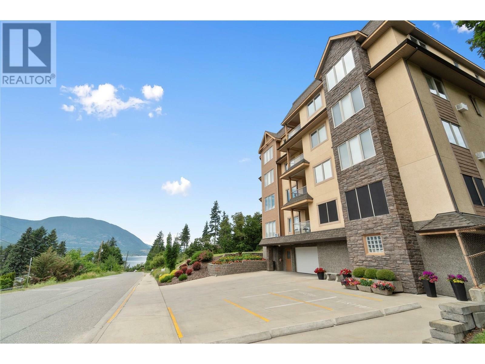 Property Photo: 1391 10 Avenue Northeast 103 BC V1E 3K9