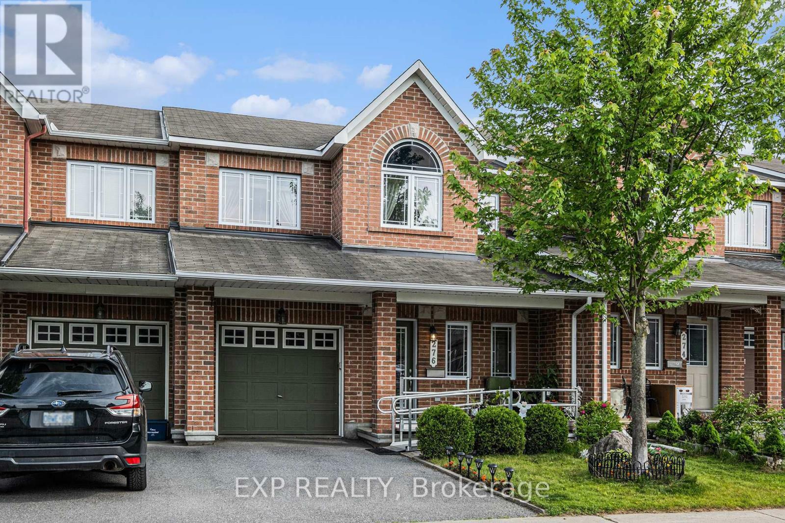 Property Photo: 276 Serena Way ON K2G 4P5