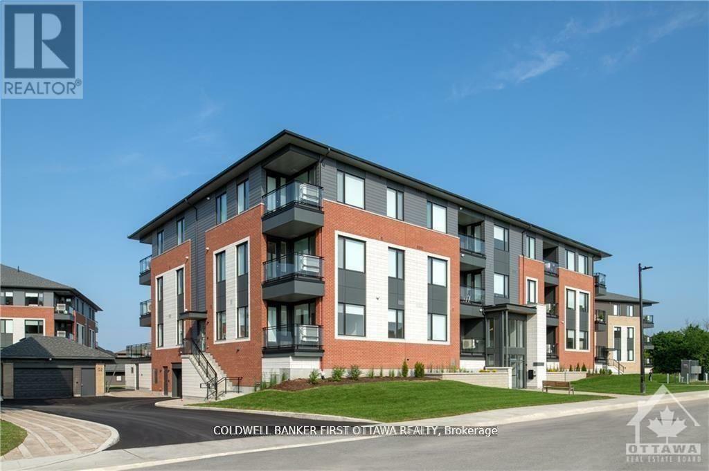 Property Photo: 530 Pimiwidon Street 104 ON K1K 5B4