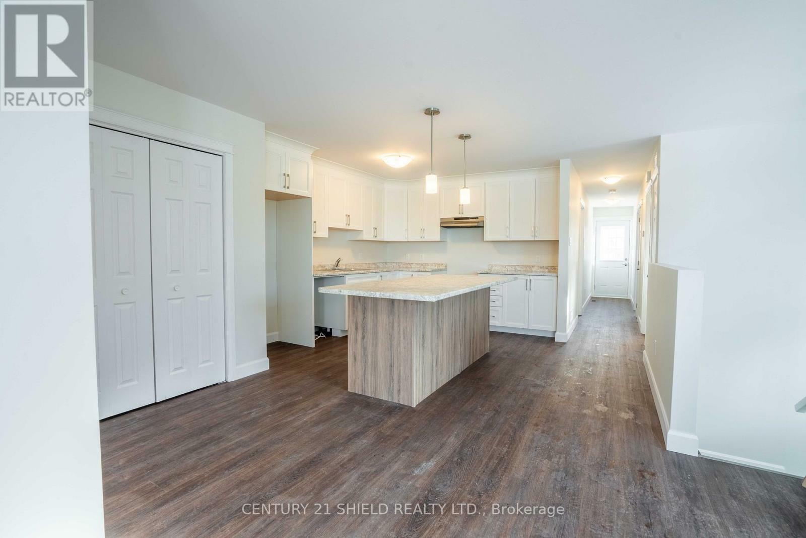 Property Photo: 301 Kooiman Avenue ON K6J 0C4