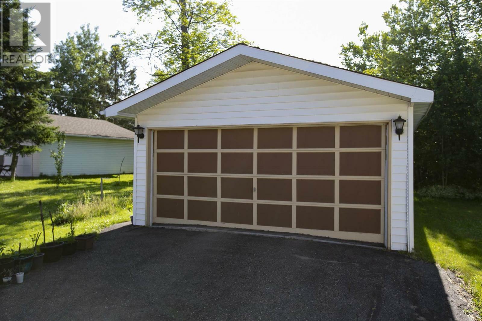 Property Photo: 318 St Patrick St ON P6C 3S9