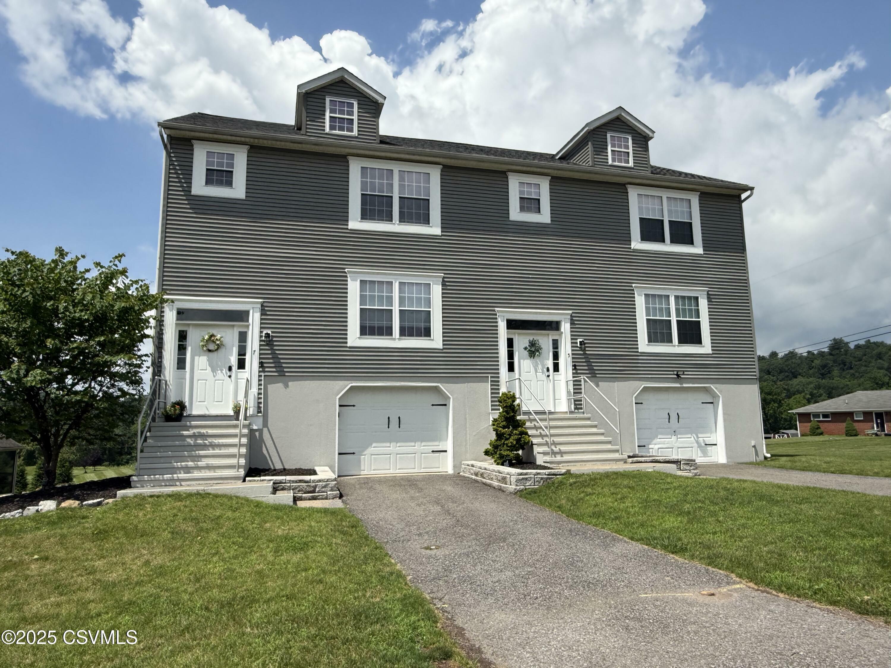5 Williamsburg Boulevard  Bloomsburg PA 17815 photo