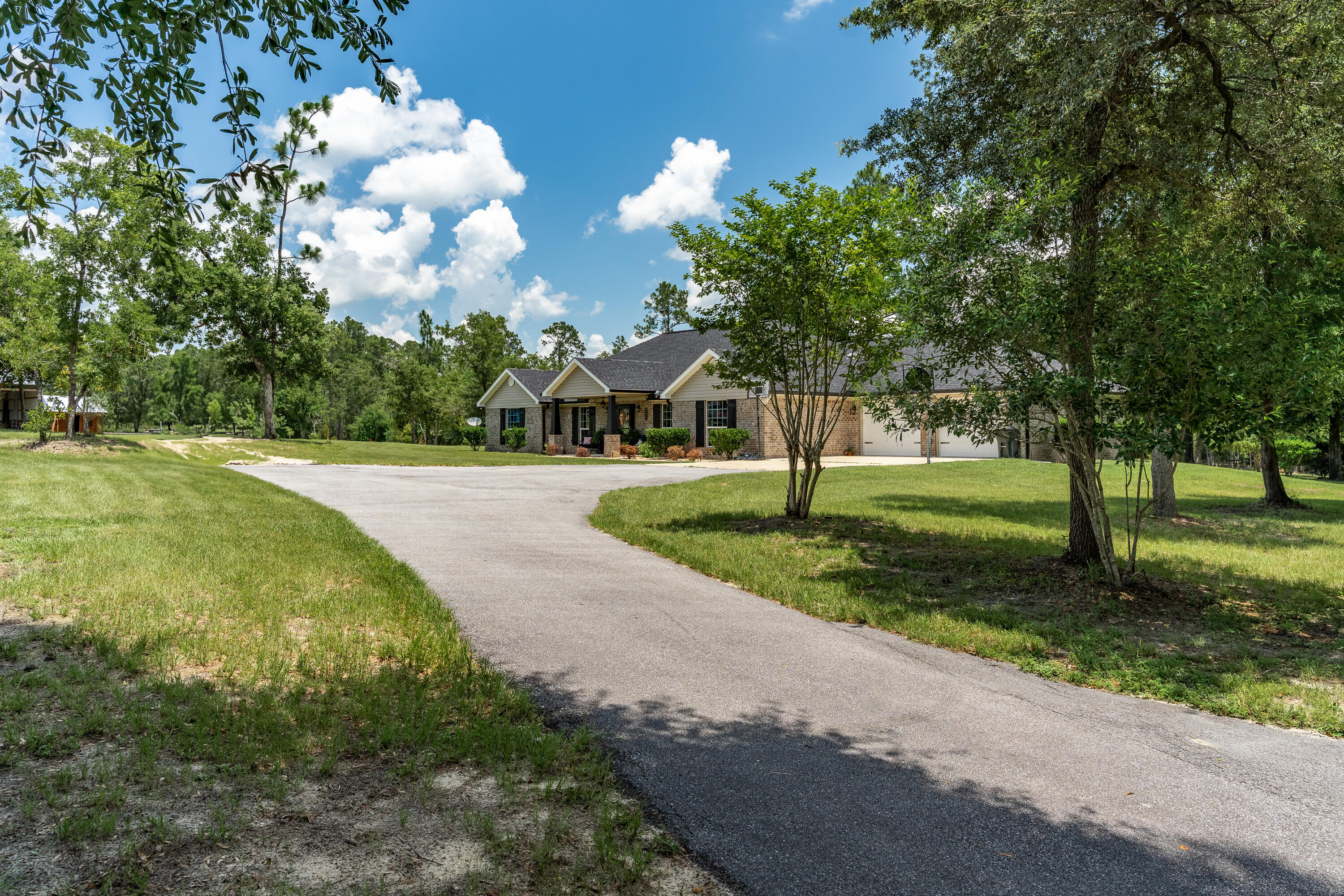 Property Photo: 6263 Old River Road FL 32531
