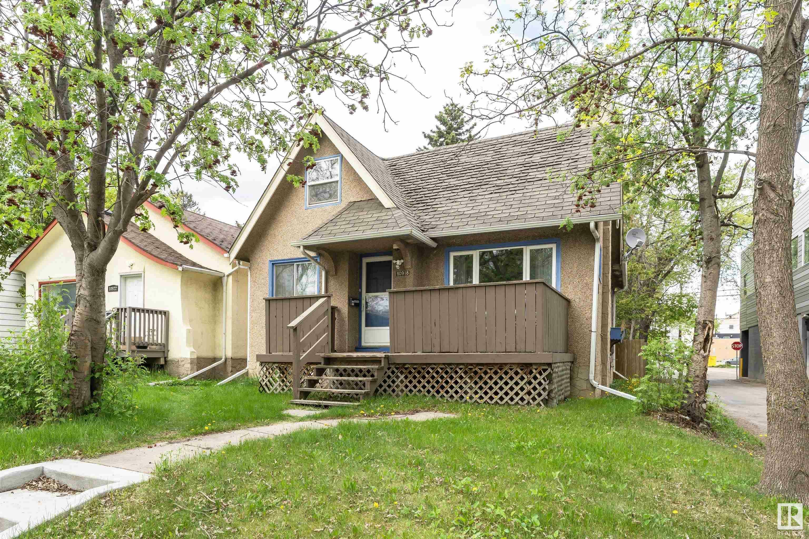 10918 84 Avenue NW  Edmonton AB T6G 0V4 photo