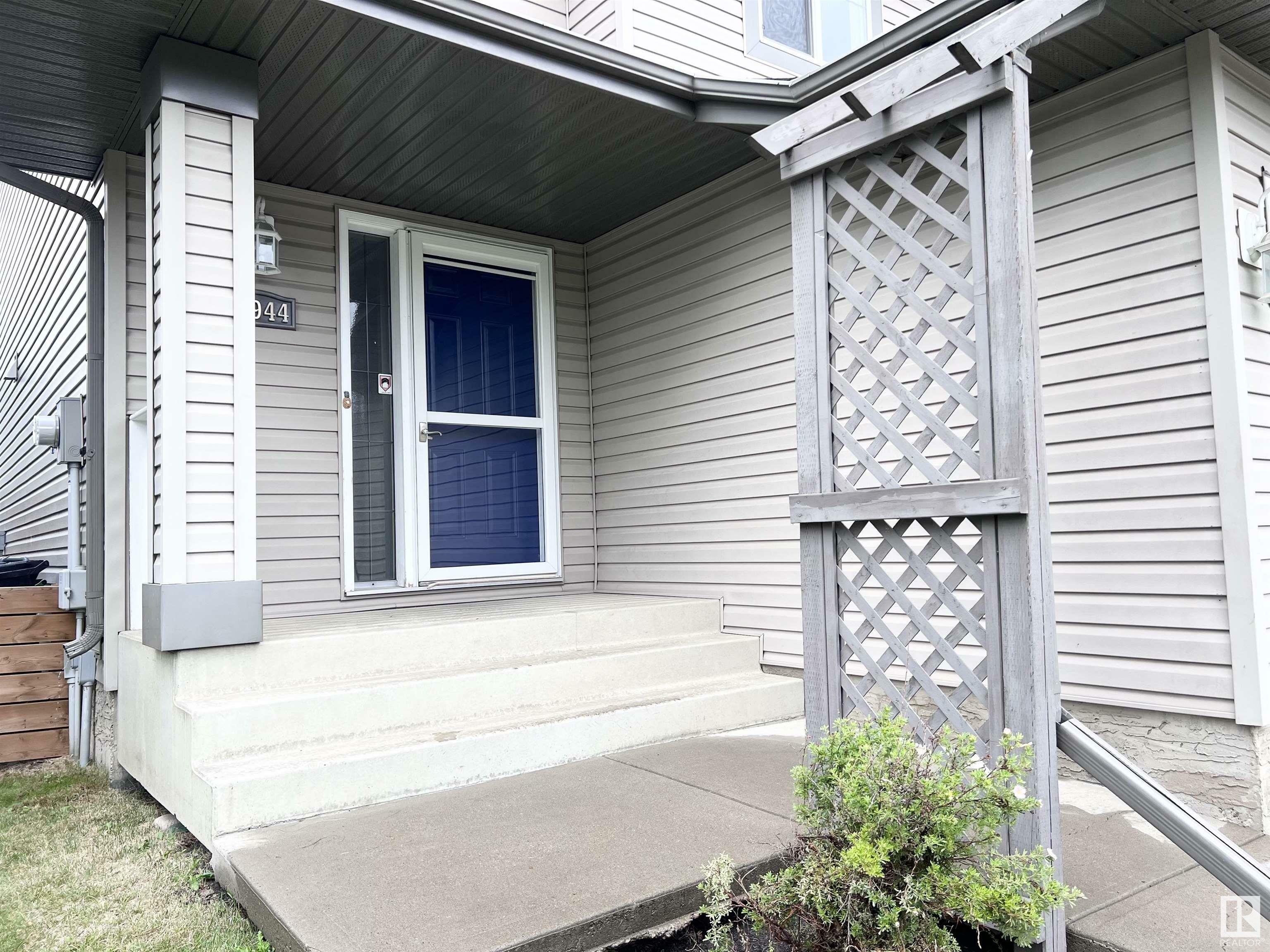 Property Photo:  13944 137 Street NW  AB T6V 1X3 