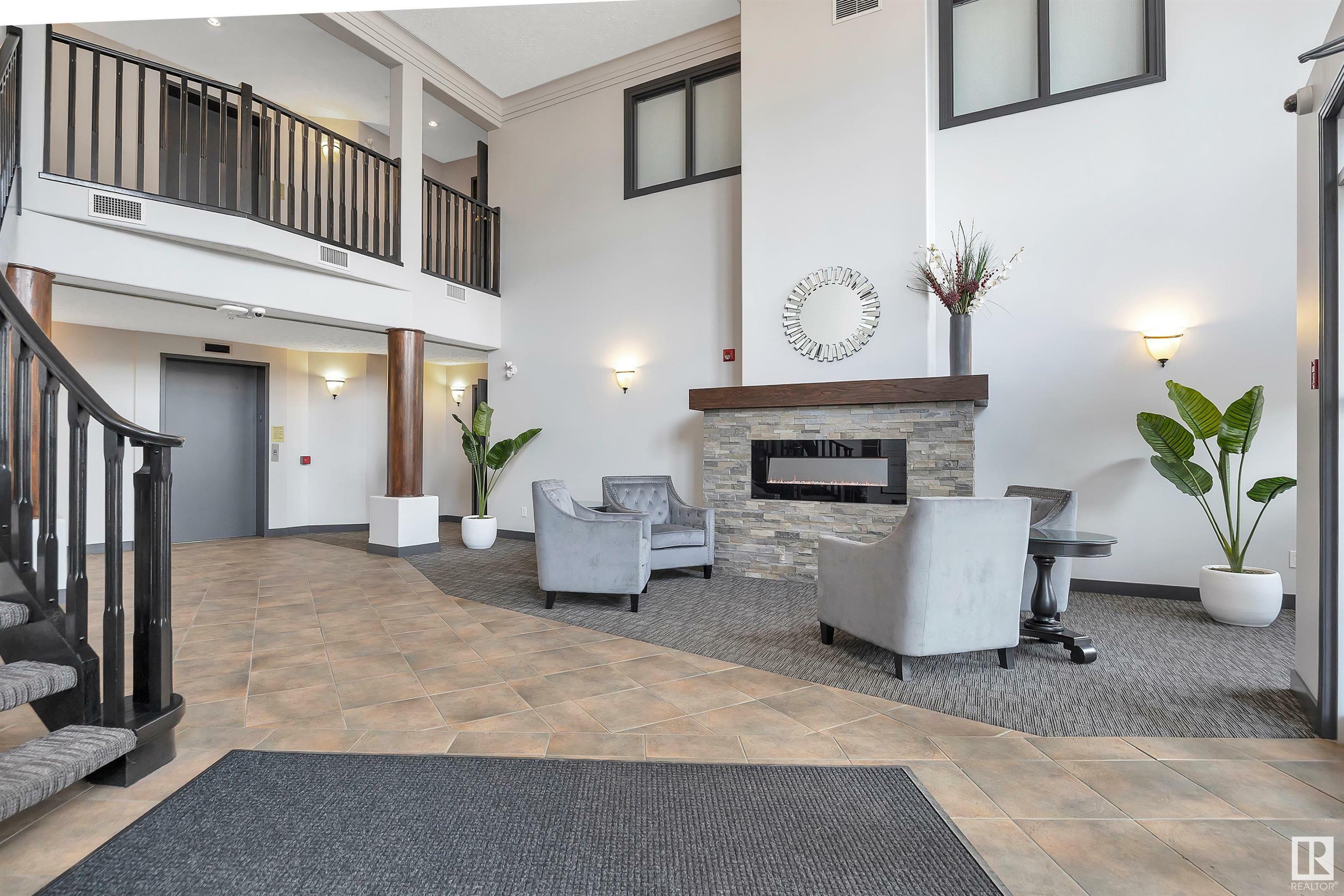 Property Photo:  10221 111 Street NW 206  AB T2K 2W5 