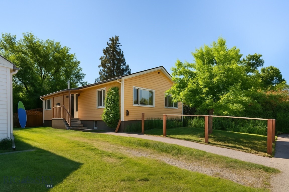 Property Photo:  815 N Grand  MT 59715 