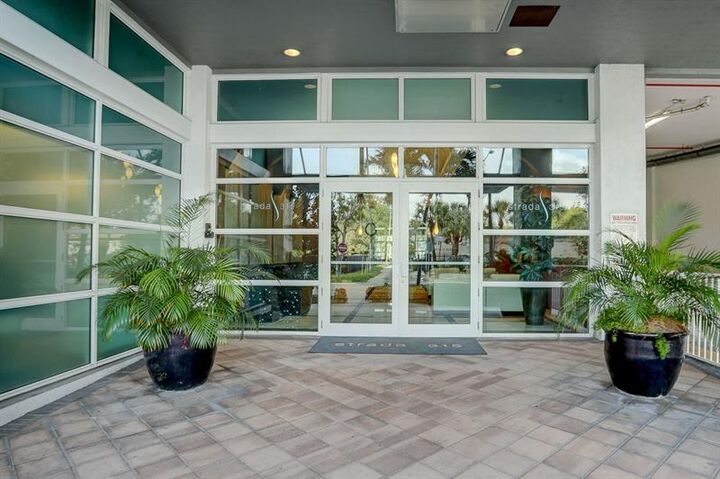 Property Photo:  315 NE 3rd Ave 902  FL 33301 