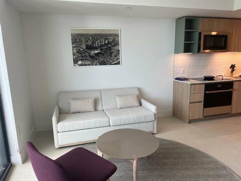 Property Photo: 159 NE 6th St 4508 FL 33132