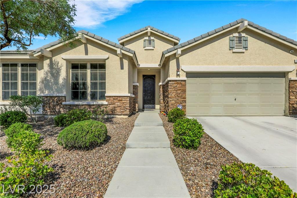 Property Photo: 7125 Silver Ridge Peak Street NV 89166