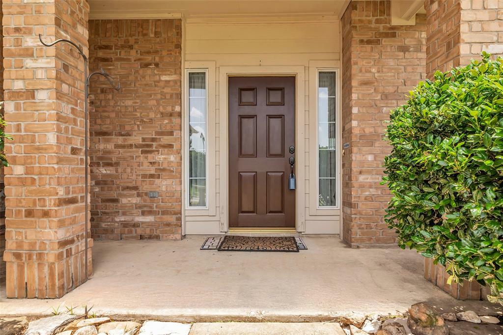 Property Photo: 5815 Broad Valley Court TX 77373