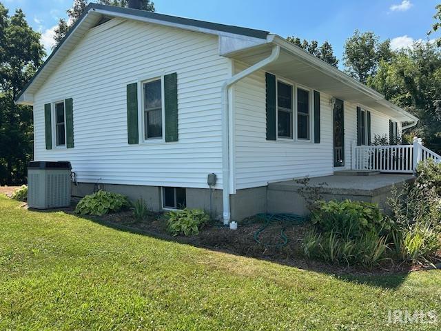 Property Photo: 410 S 450 W Road IN 47546