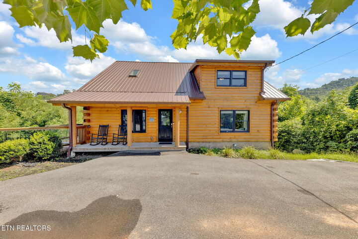 710 Pinecrest Court  Gatlinburg TN 37738 photo