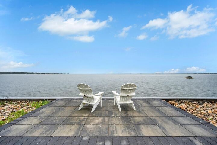 Property Photo:  15 Bayside Avenue  NY 11942 