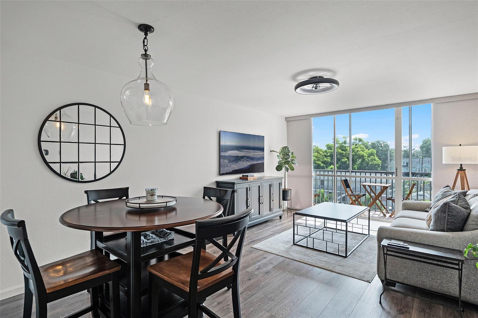 Property Photo: 1100 Delaney Avenue F407 FL 32806