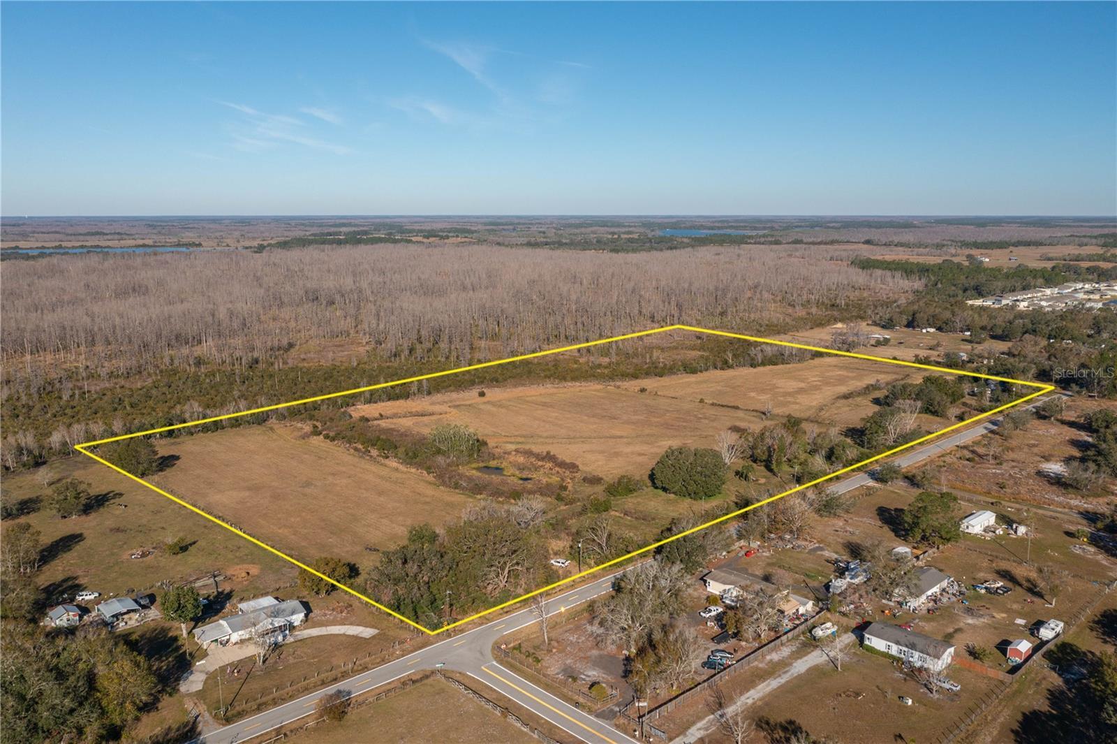Property Photo:  601 Diamond Acres Road  FL 33837 