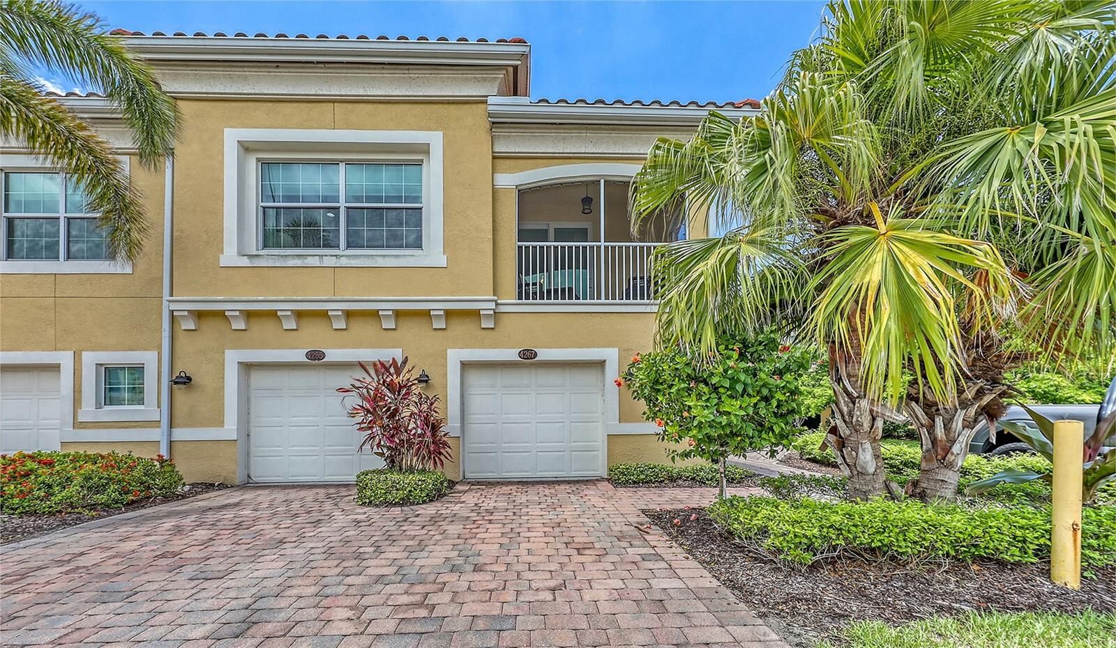 Property Photo: 4267 Expedition Way FL 34229