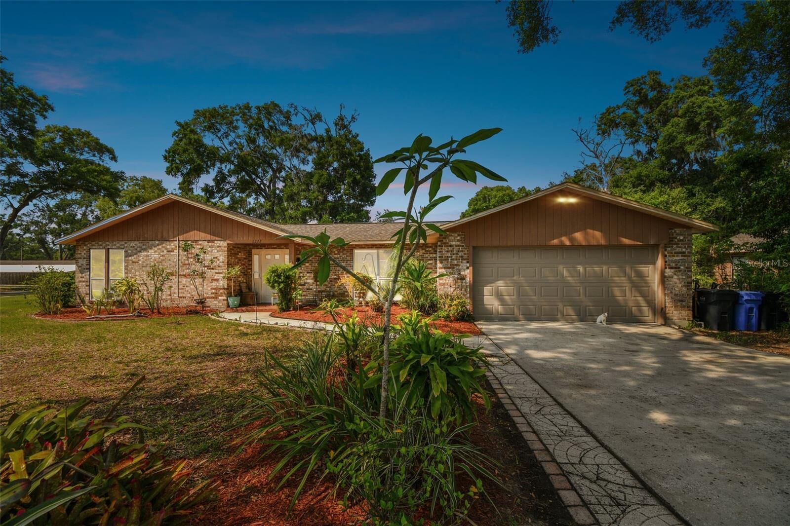 Property Photo: 2222 Arch McDonald Drive FL 33527