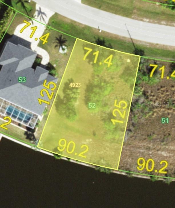 Property Photo: 15340 Acorn Circle FL 33981