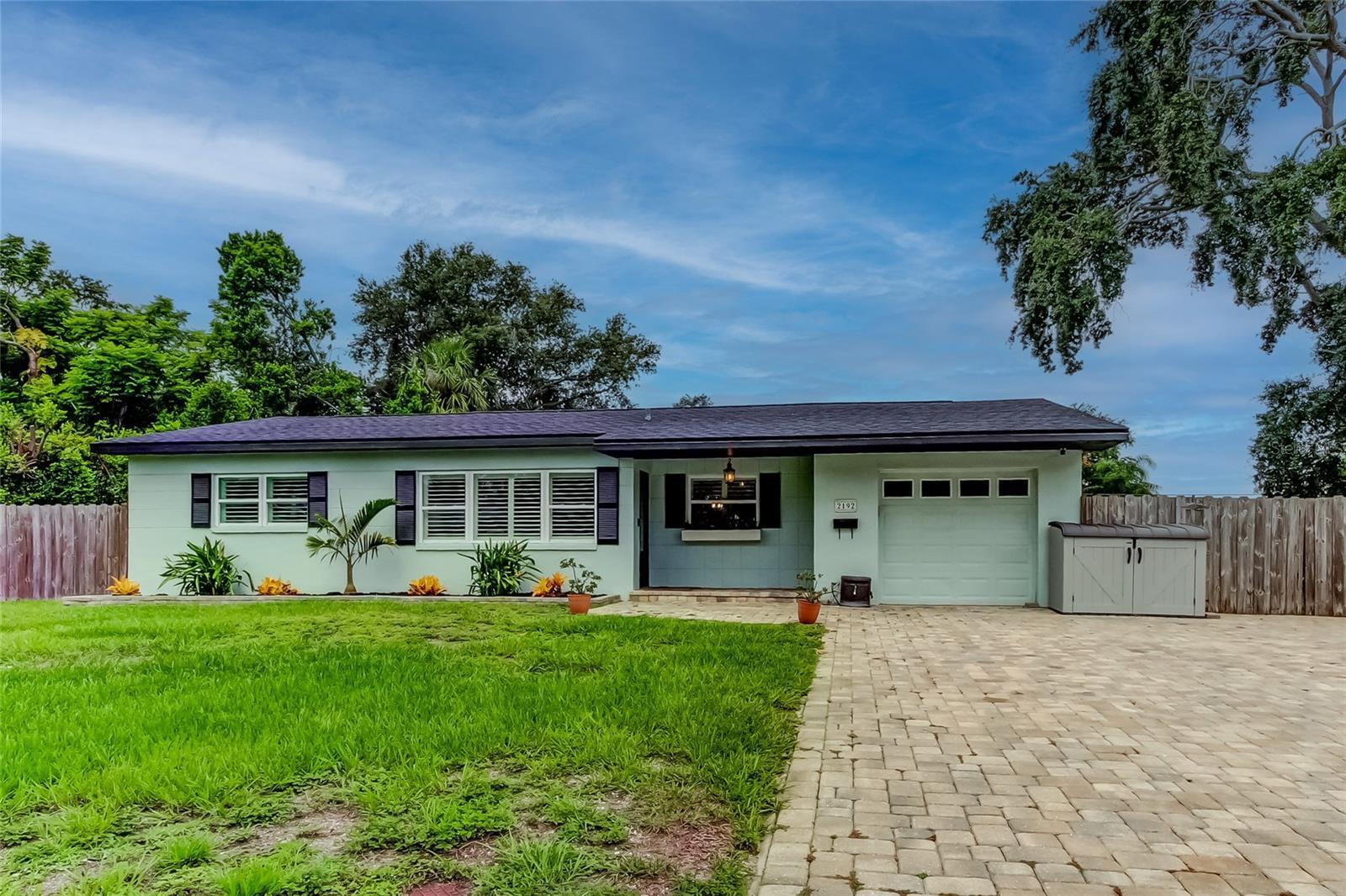 Property Photo: 2192 Robinson Drive FL 33710