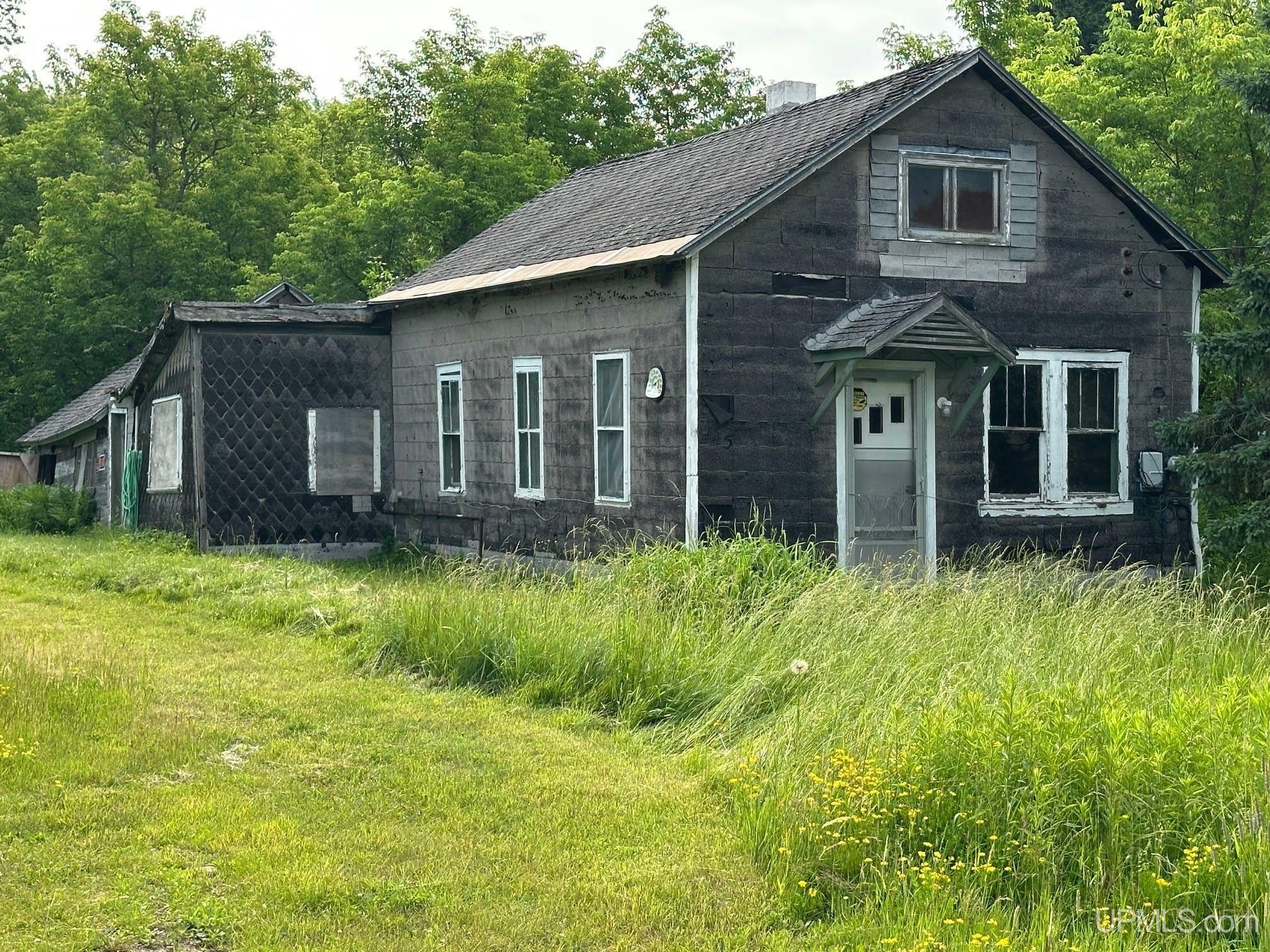 Property Photo:  798 S Cedar Street  MI 49925-0000 