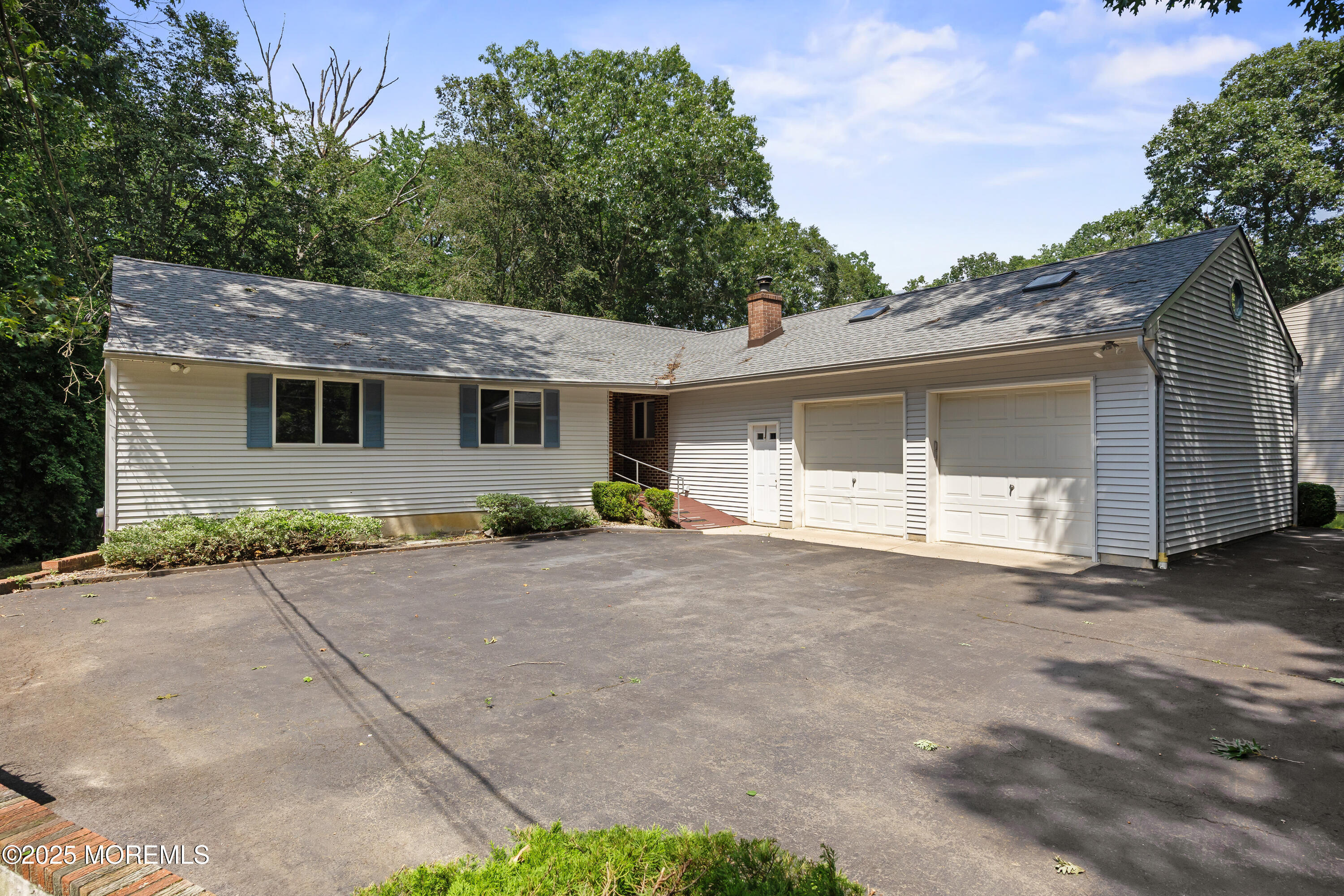 51 Oak Lane  New Egypt NJ 08533 photo