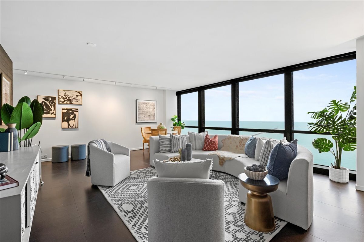 Property Photo: 910 N Lake Shore Drive 1615 IL 60611