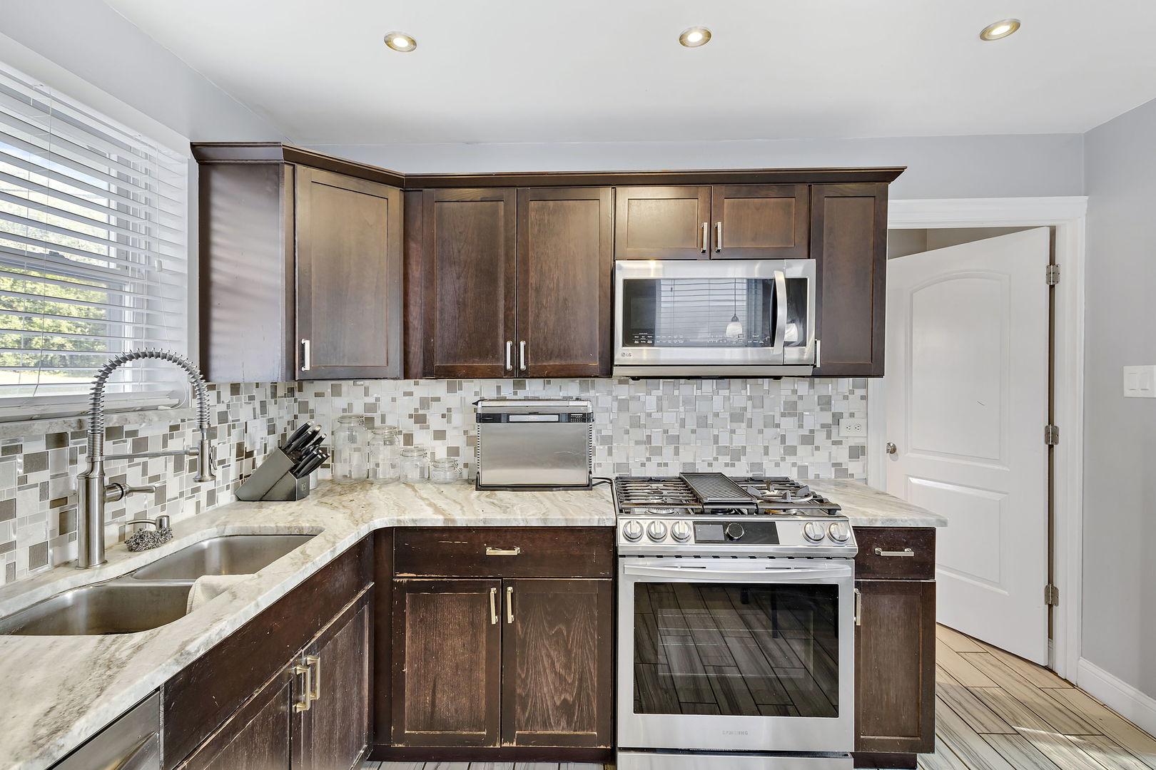 Property Photo:
