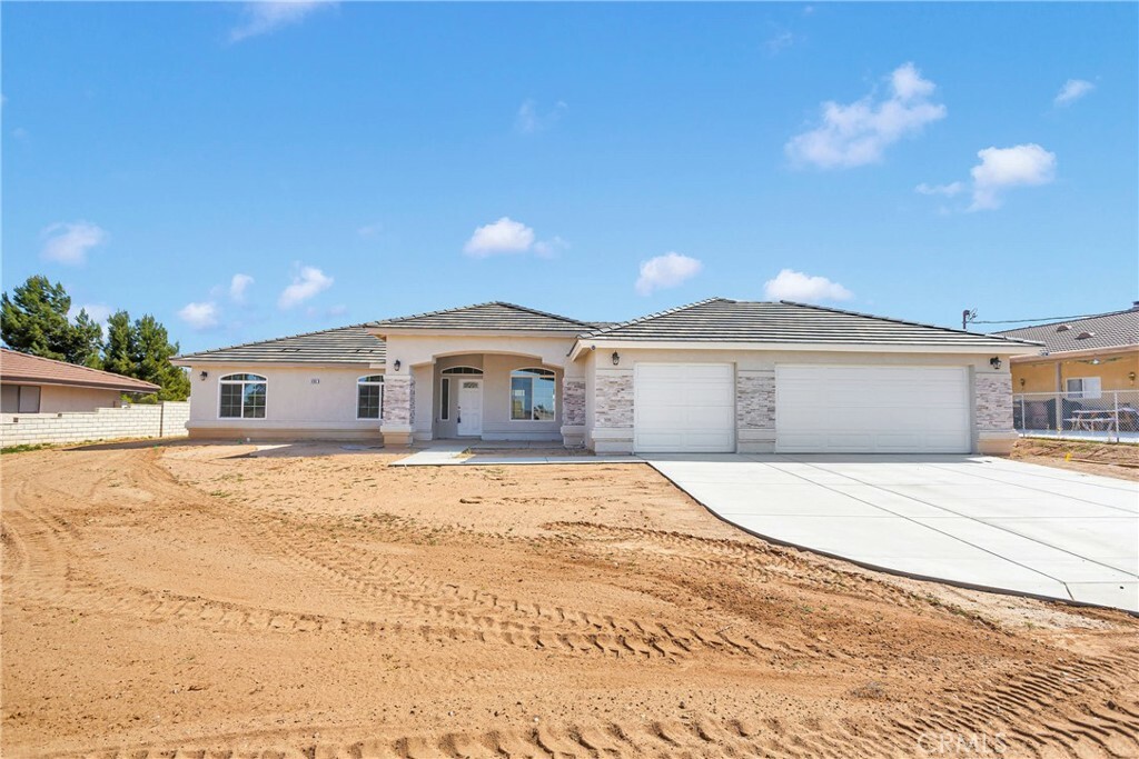 18363 Ranchero Road  Hesperia CA 92345 photo