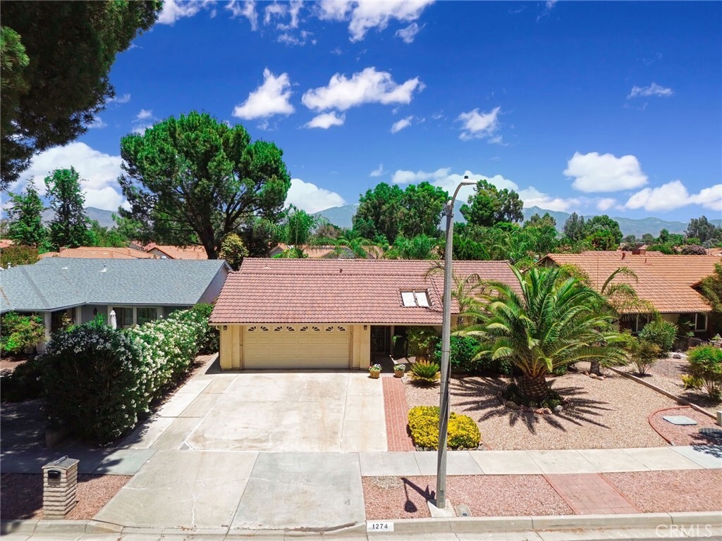 Property Photo: 1274 Seven Hills Drive CA 92545