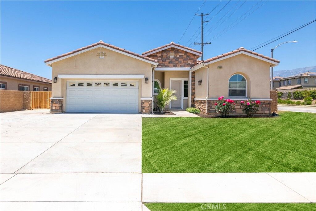 Property Photo: 6908 Oleander Ave. CA 92336