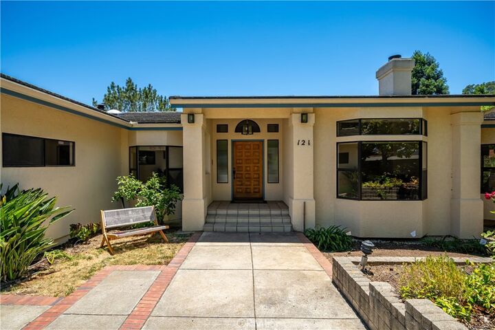 Property Photo:  121 Twin Ridge Drive  CA 93405 