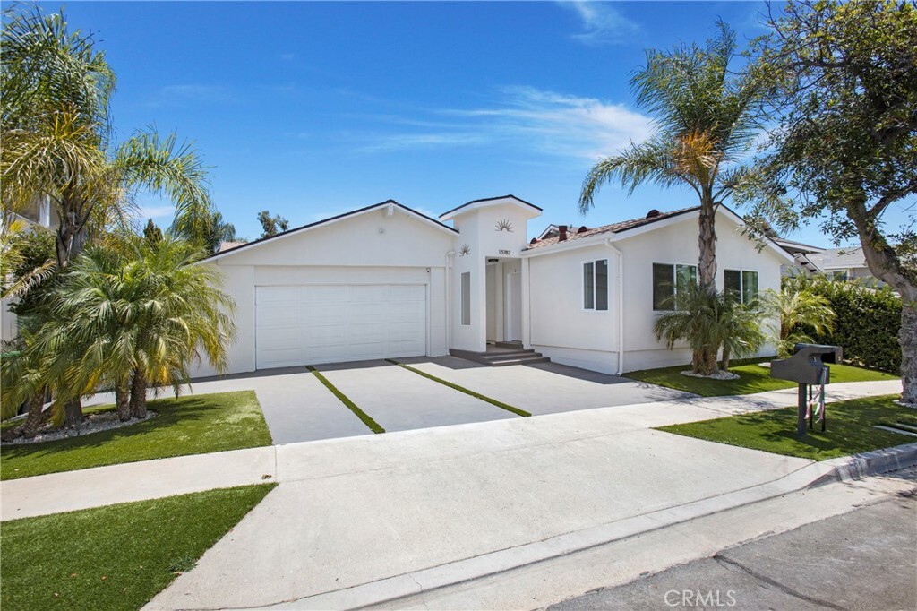 Property Photo: 13782 Ridge Crest Circle 2 CA 92782