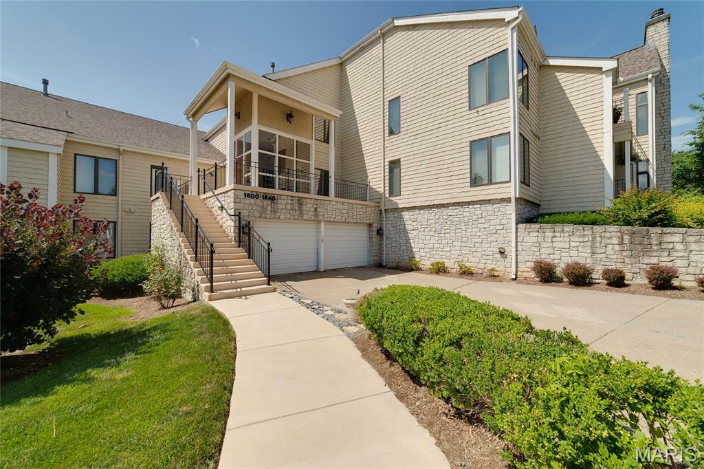 Property Photo: 1632 Lake Knoll Drive 1P MO 63367