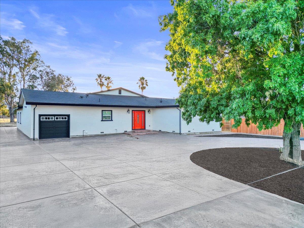 Property Photo: 7360 Gardner Avenue CA 95828
