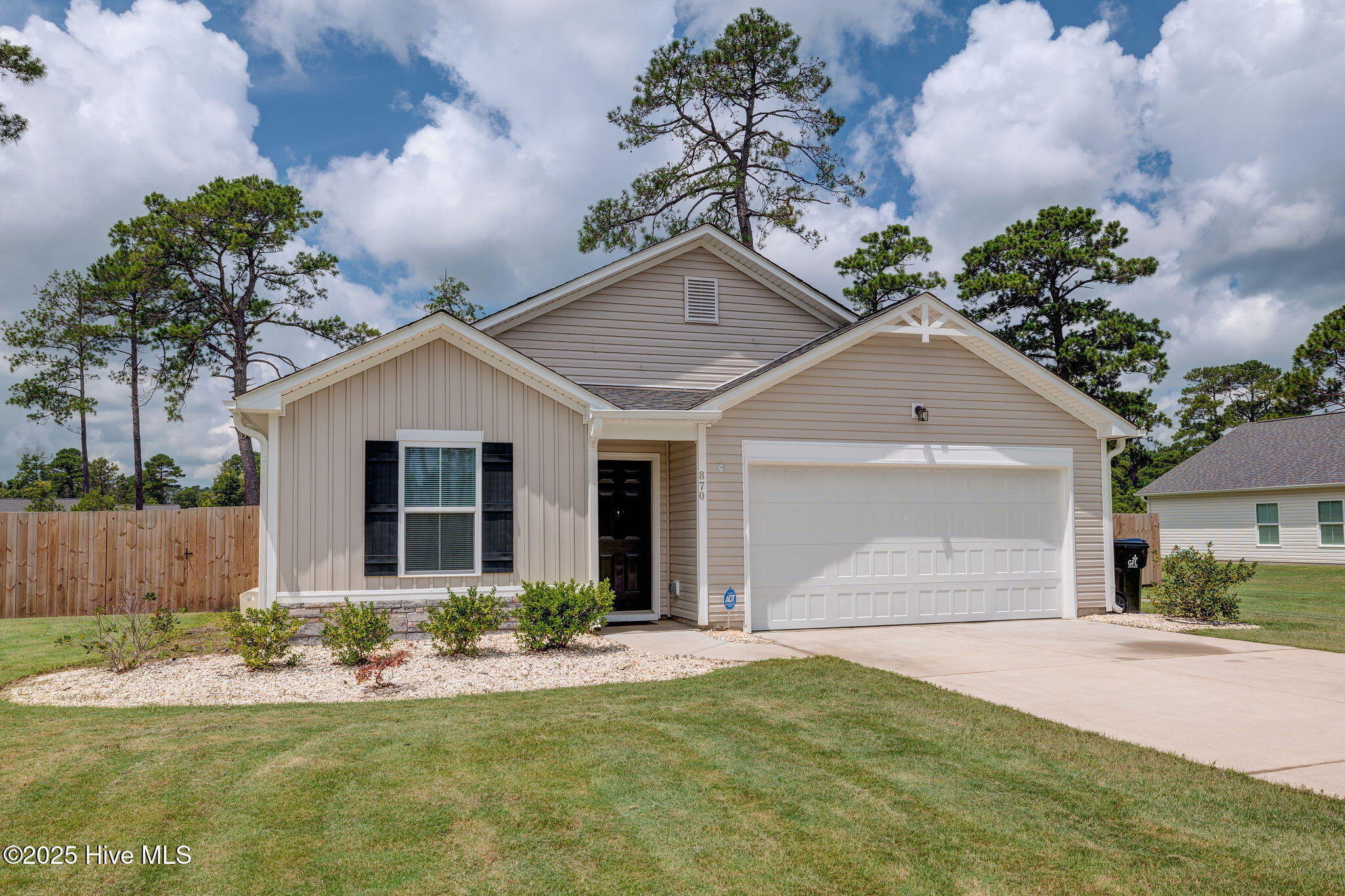 Property Photo: 870 Westway Road NC 28461