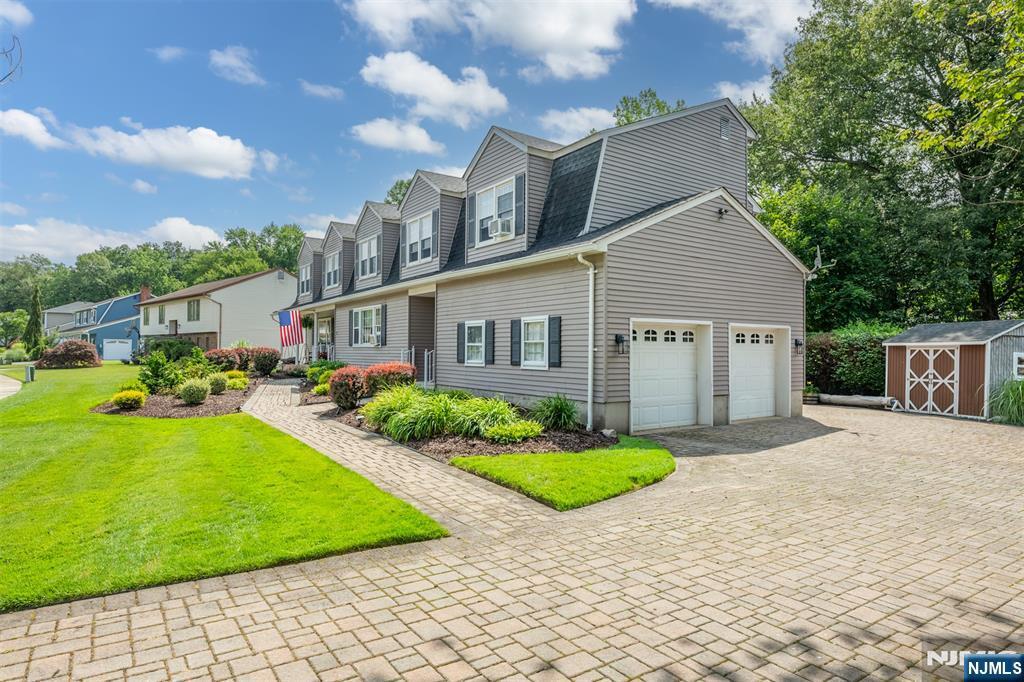 Property Photo: 11 Northgate NJ 07465