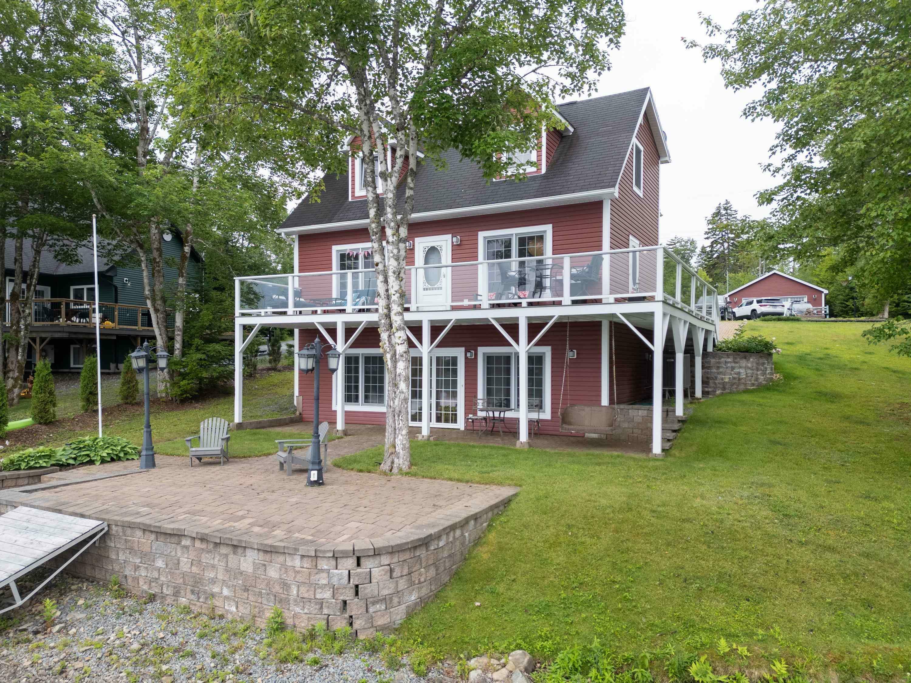 63 Cockscomb Lake Drive  Mount Uniacke NS B0N 1Z0 photo