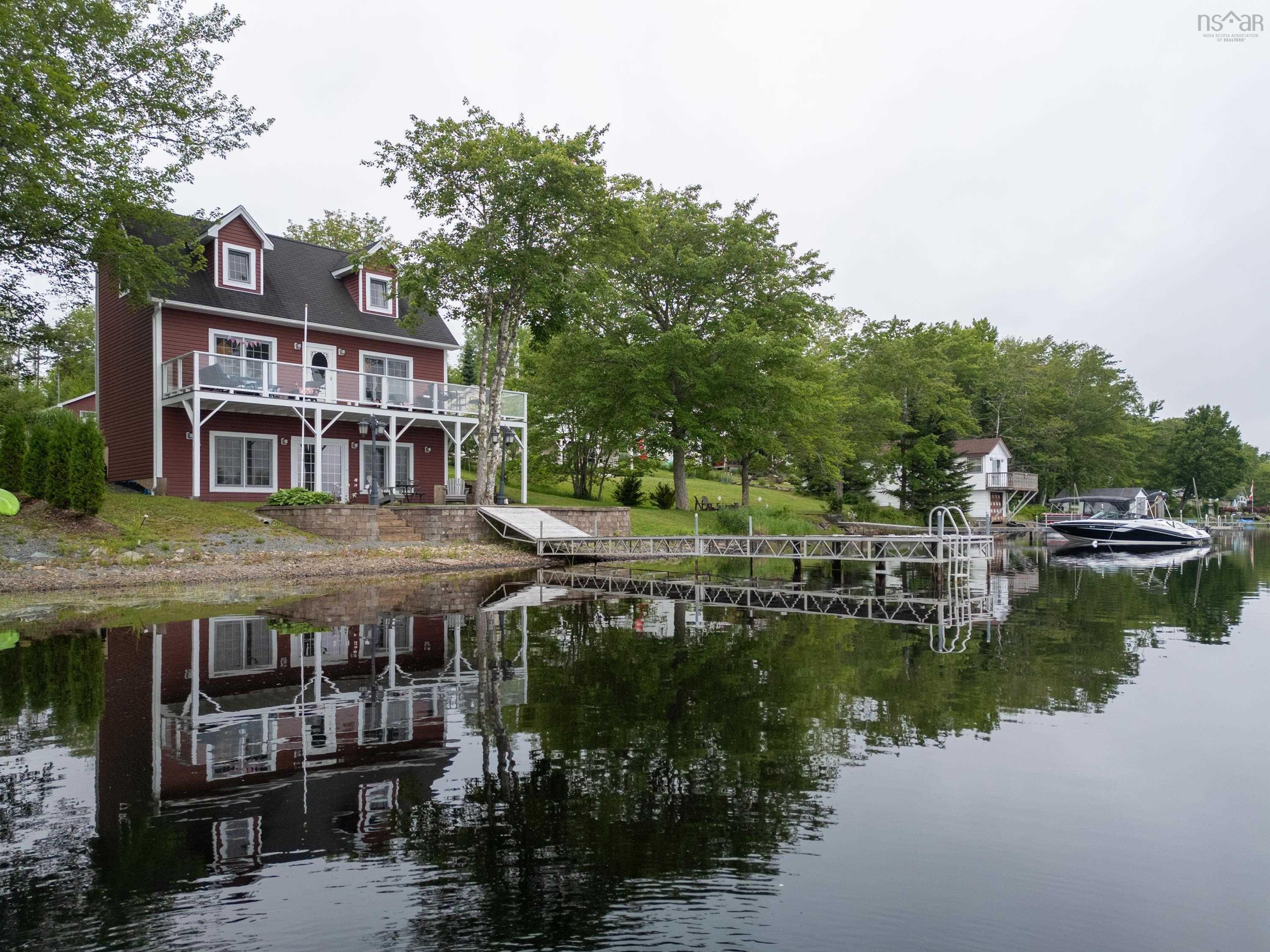 63 Cockscomb Lake Drive  Mount Uniacke NS B0N 1Z0 photo