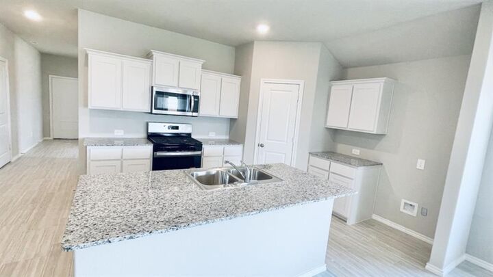Property Photo: 4205 Subtle Creek Lane TX 76036