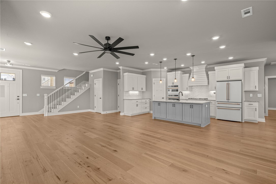 Property Photo: 2500 SW 18th Street AR 72713