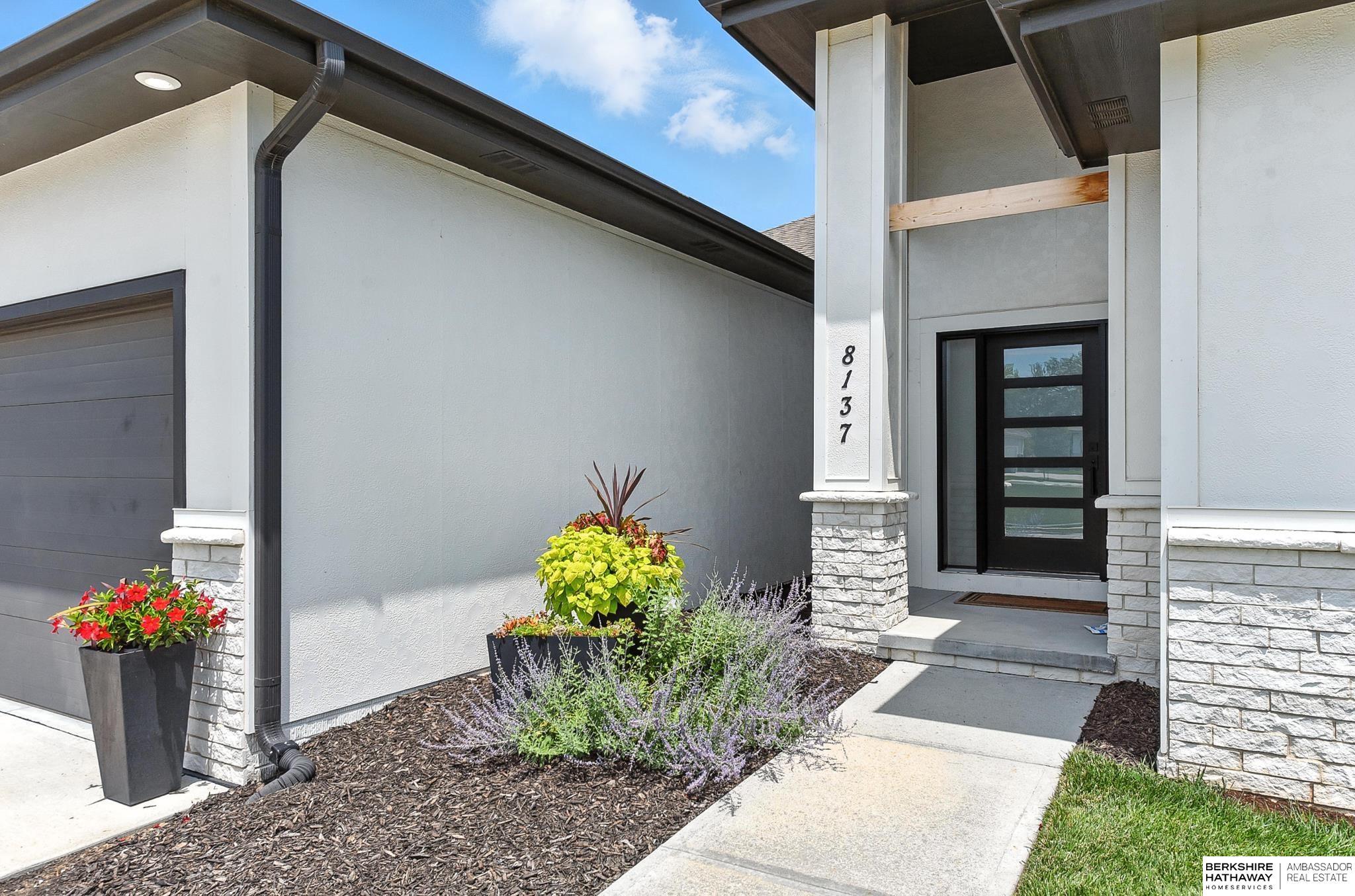 Property Photo: 8137 S 197th Avenue NE 68028