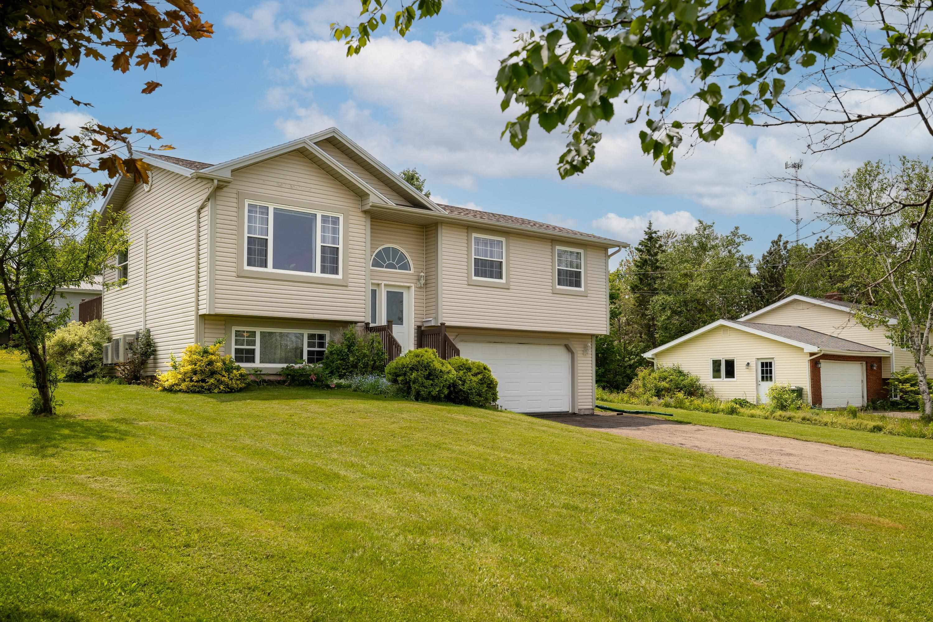 Property Photo: 10 St Catherines Avenue PE C1B 1A5